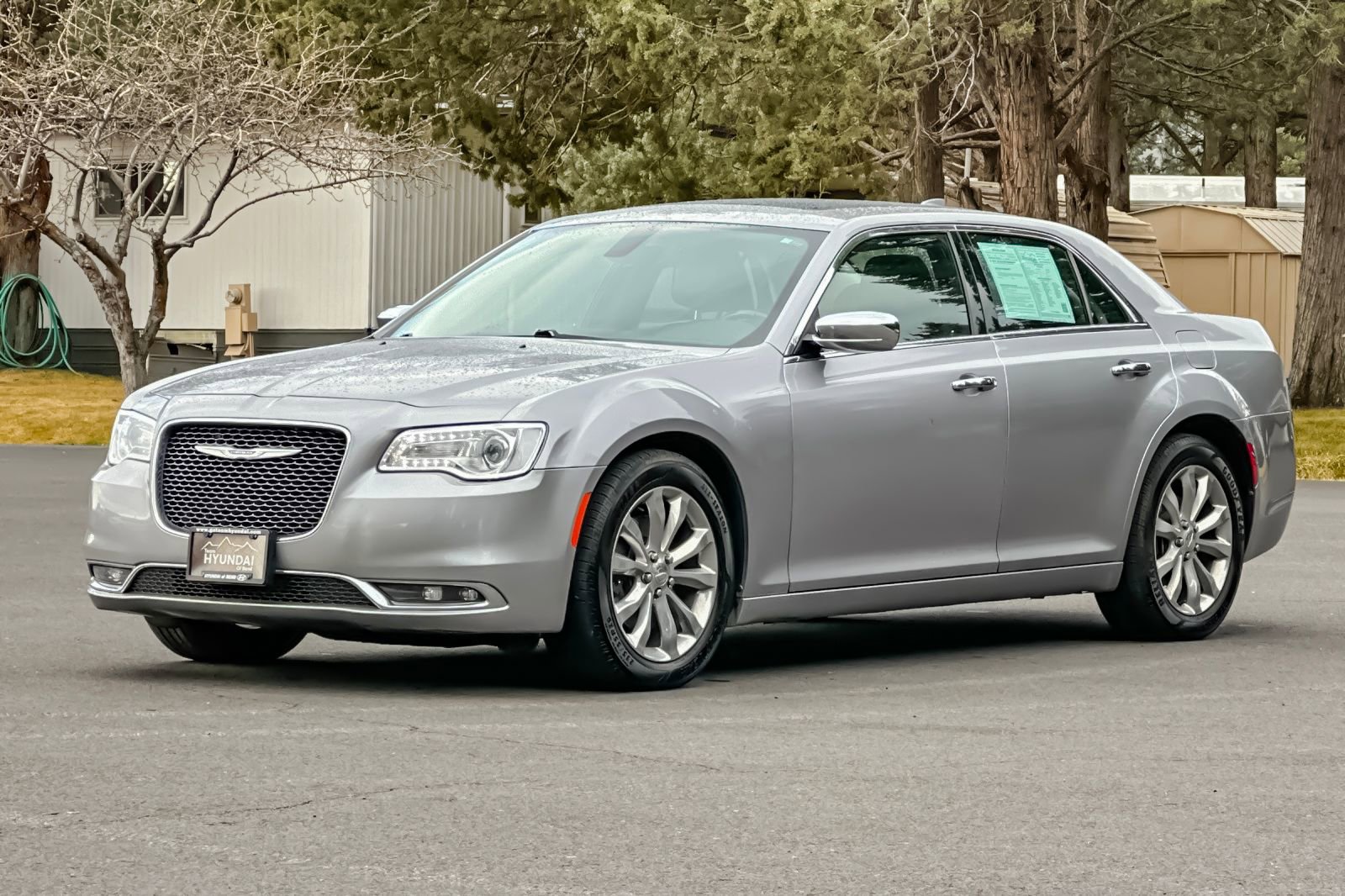 Used 2018 Chrysler 300 Limited image 9