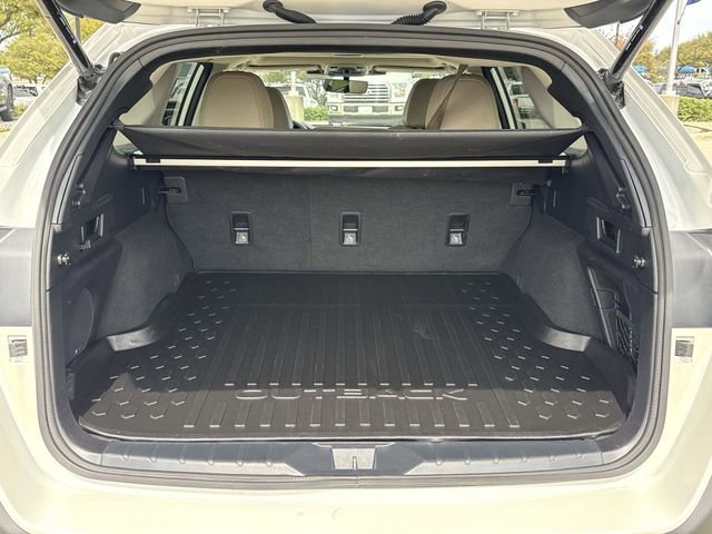Certified 2025 Subaru Outback Limited image 13