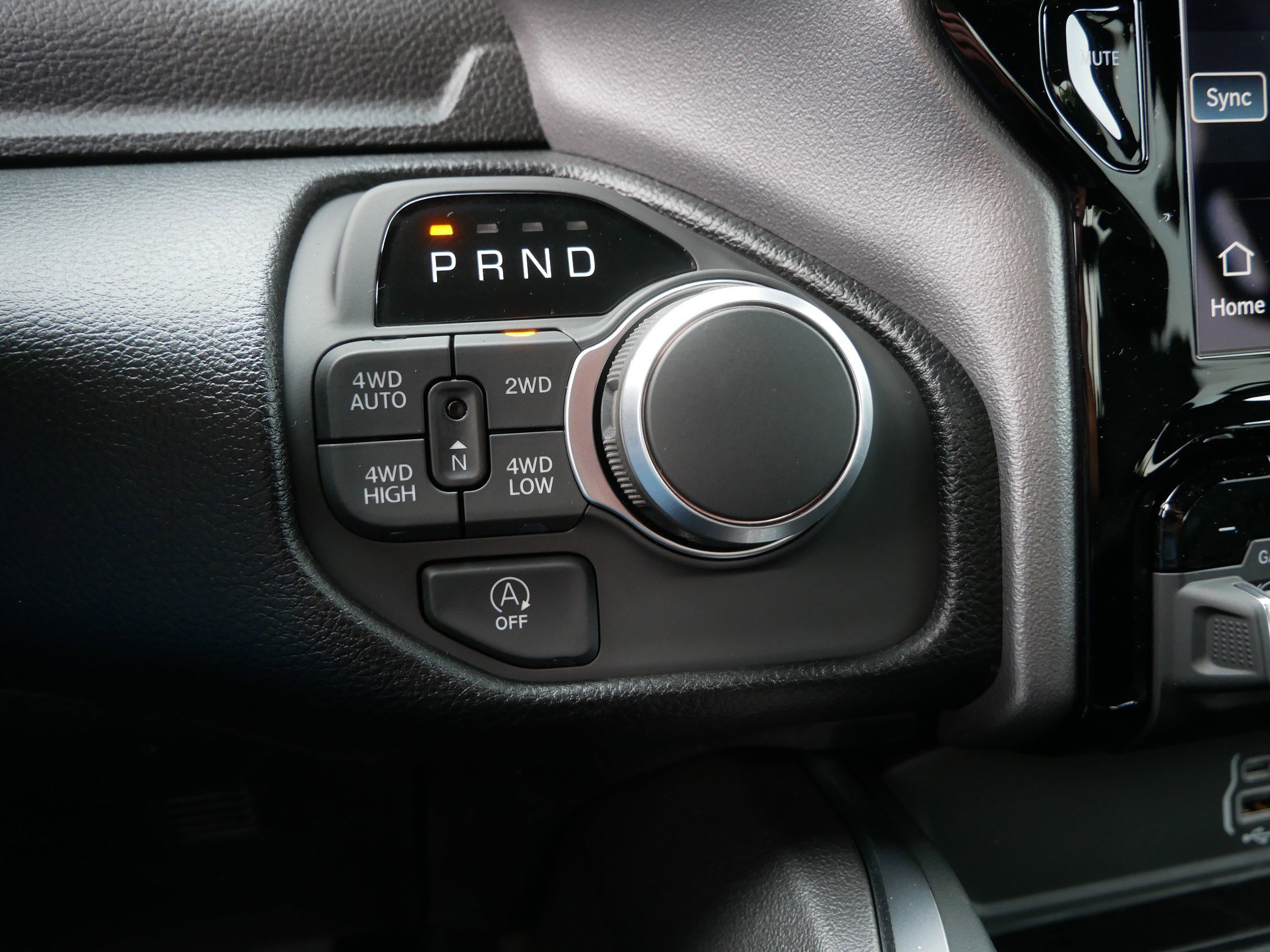 New 2026 RAM 1500 Big Horn AWD/4WD image 9
