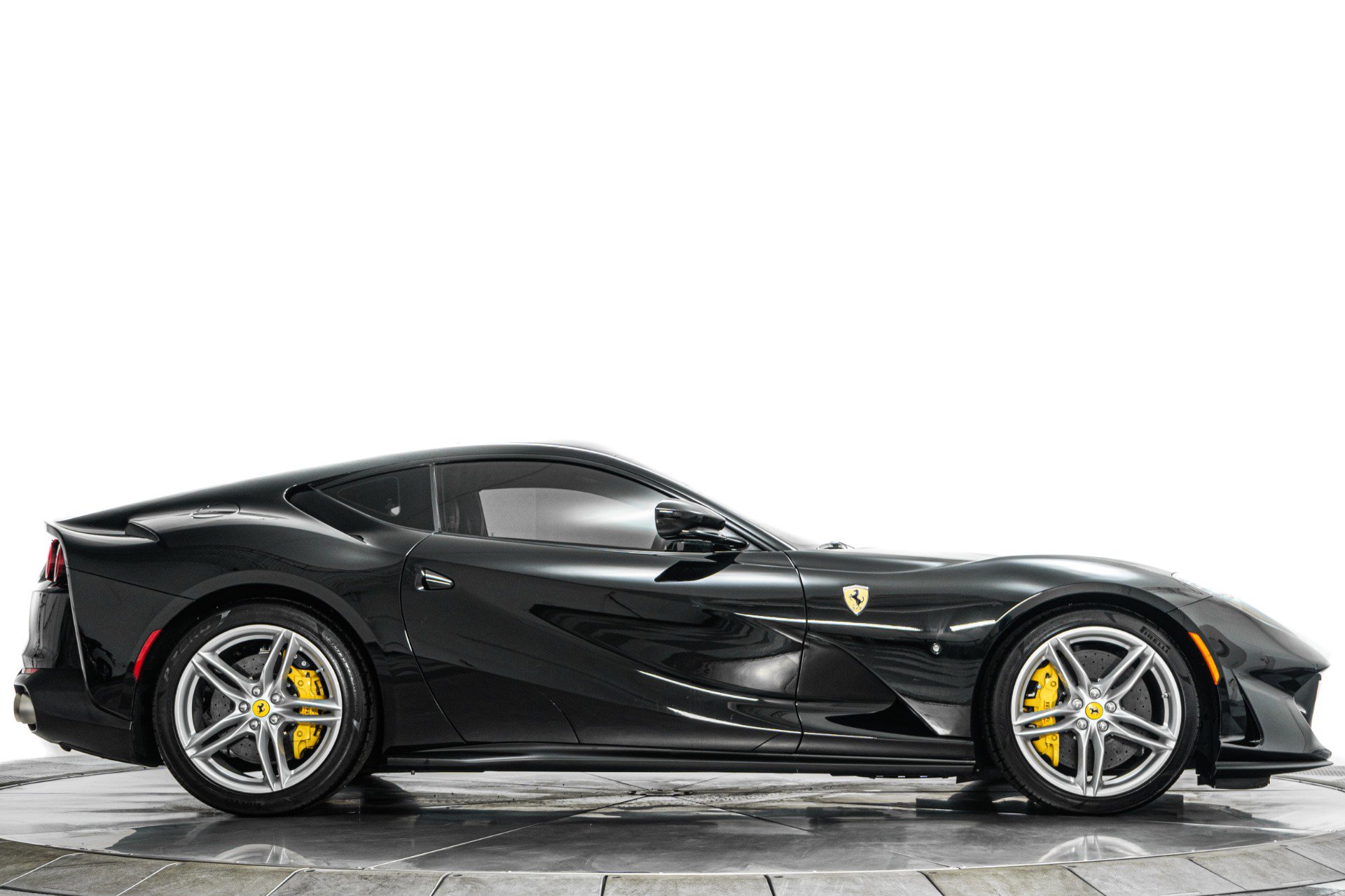Used 2020 Ferrari 812 Superfast image 46