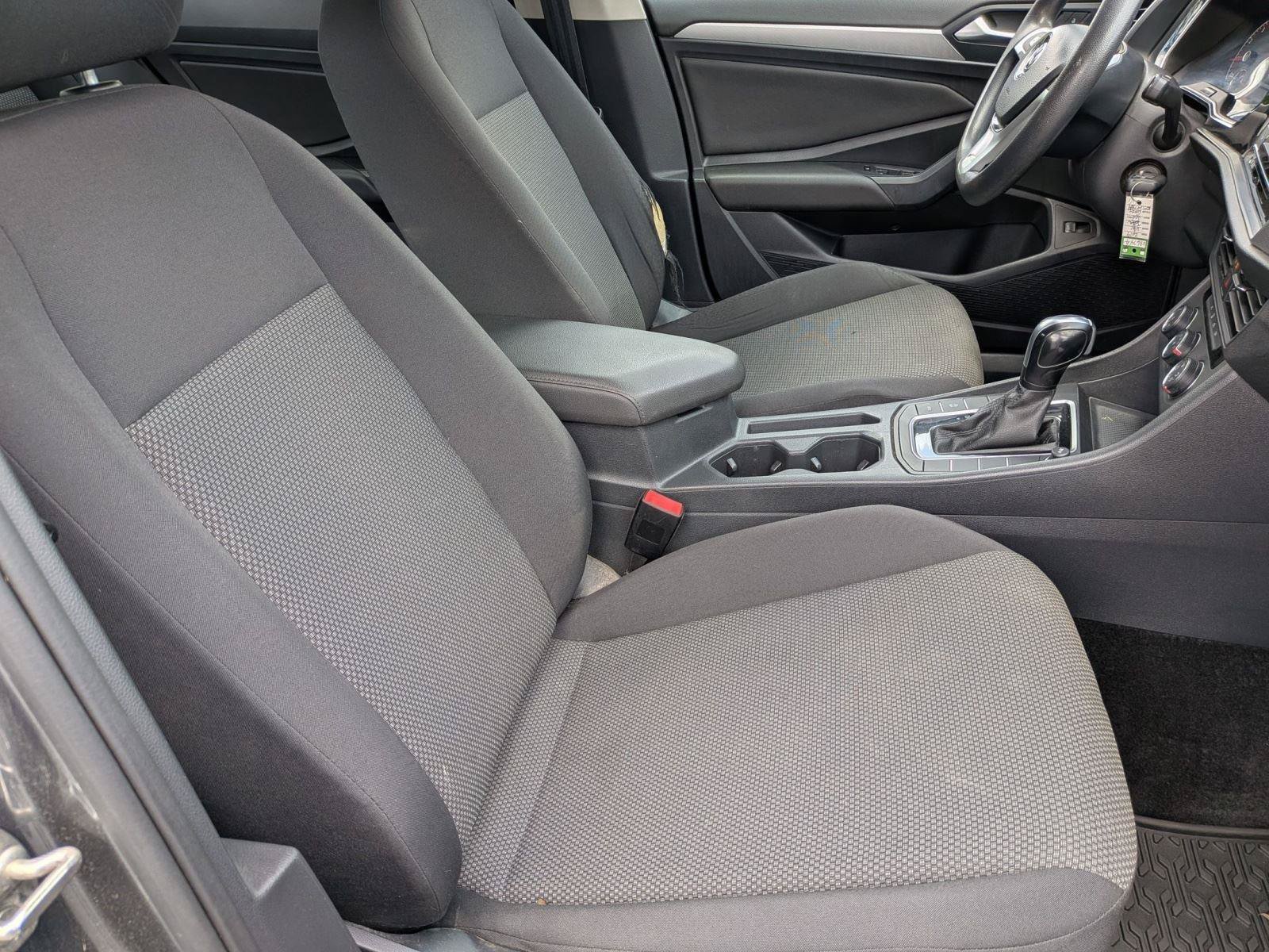 Used 2019 Volkswagen Jetta SE FWD image 47
