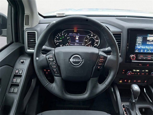 Used 2024 Nissan Frontier SV w/ SV Convenience Package image 13