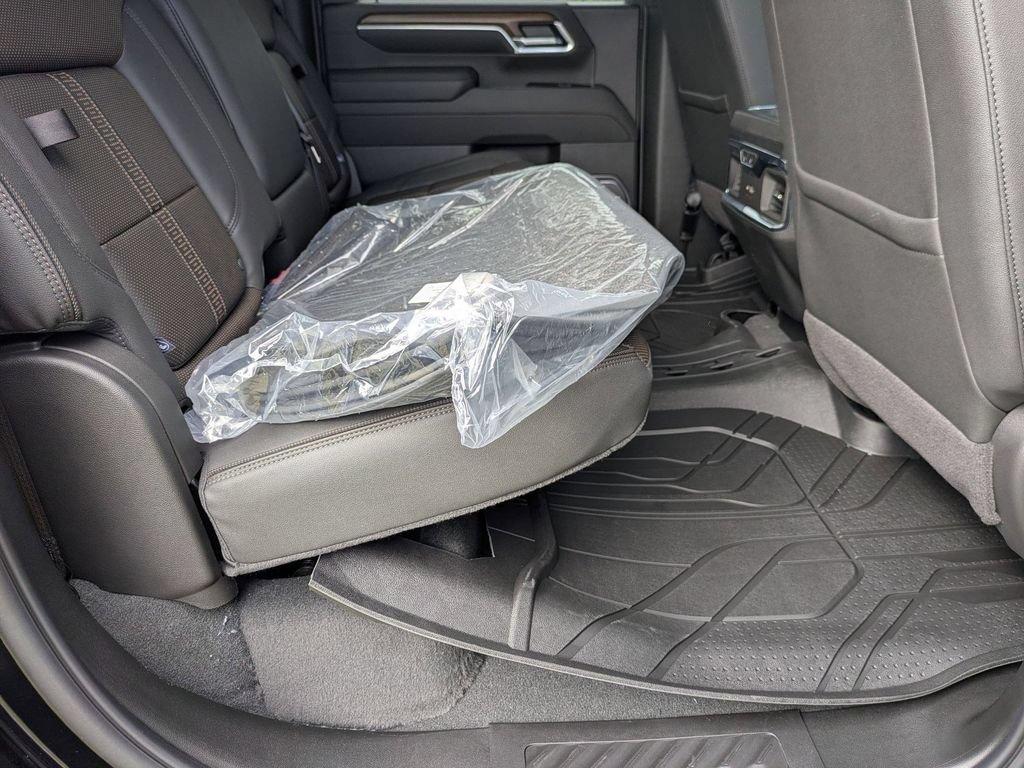 New 2026 Chevrolet Silverado 2500 High Country w/ Midnight Edition AWD/4WD image 37