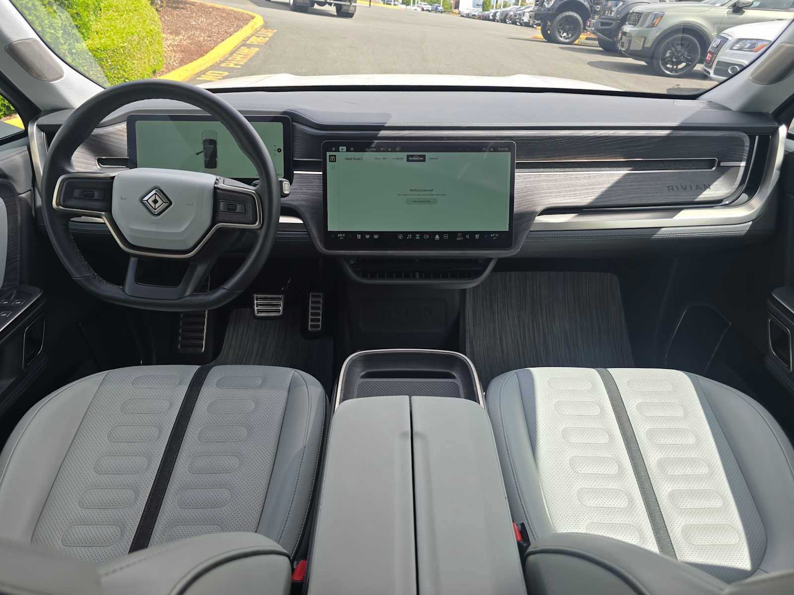 Used 2024 Rivian R1S Adventure AWD/4WD image 18