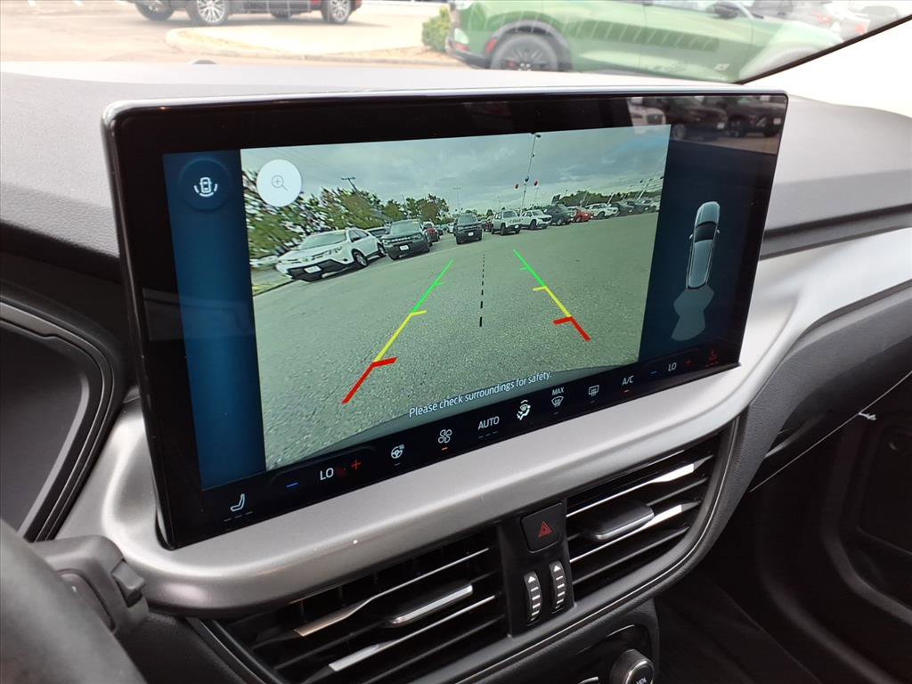 Used 2025 Ford Escape SE image 15