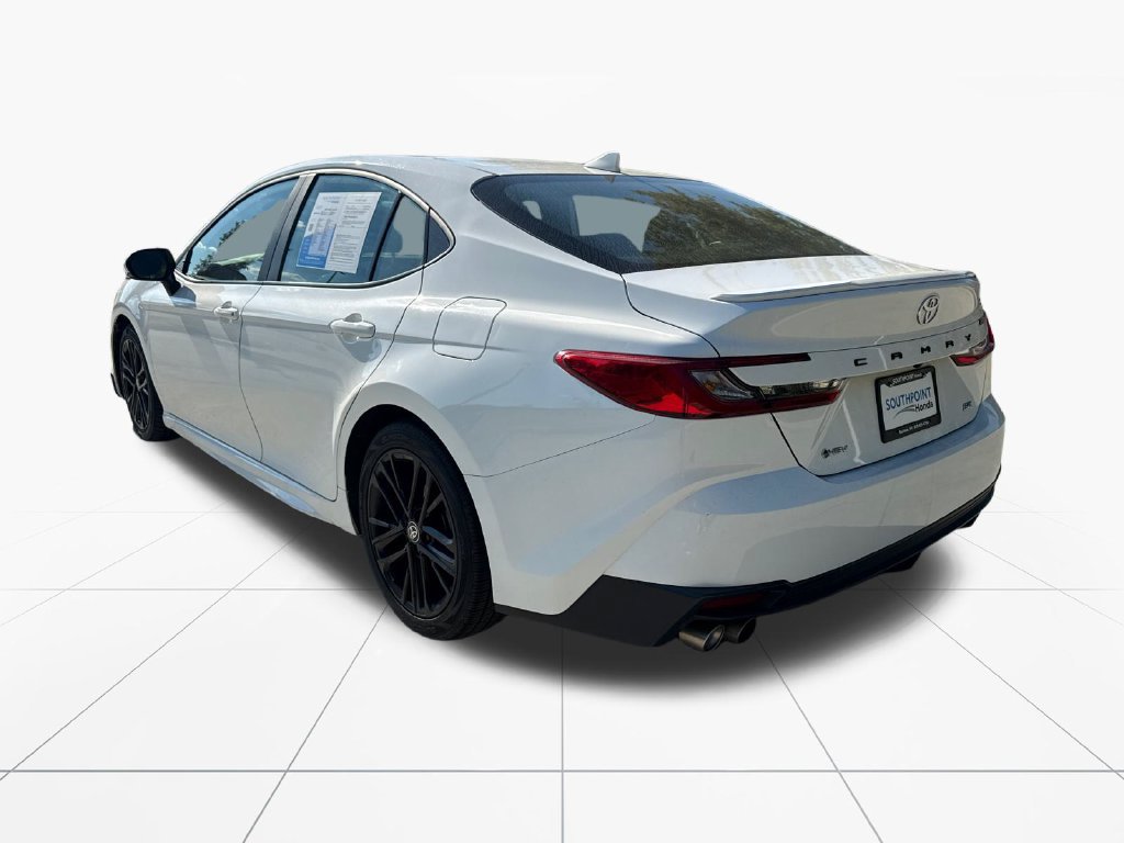Used 2025 Toyota Camry SE FWD image 6