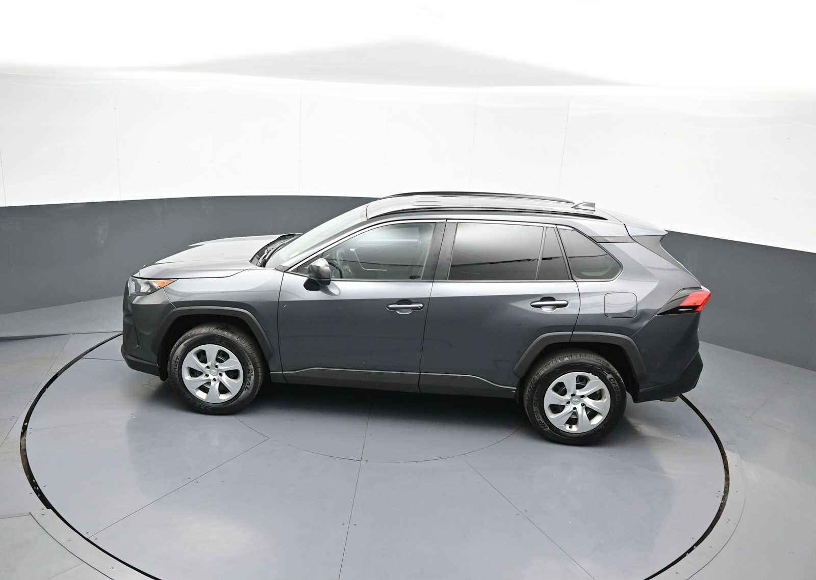 Used 2020 Toyota RAV4 LE w/ All Weather Liner Package AWD/4WD image 40