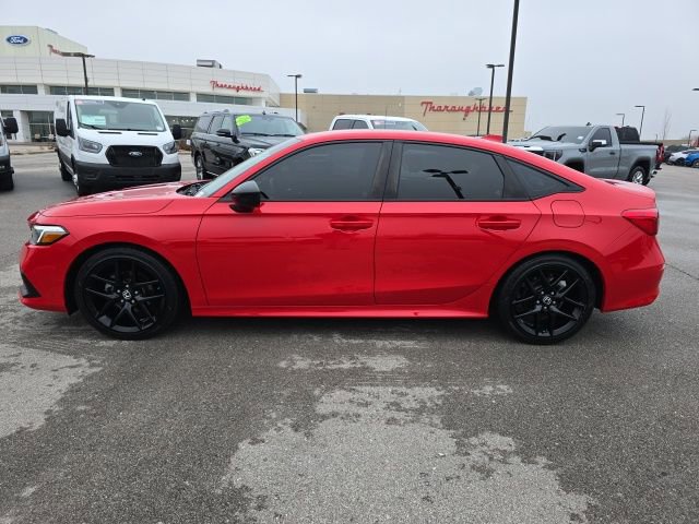 Used 2023 Honda Civic Sport image 2