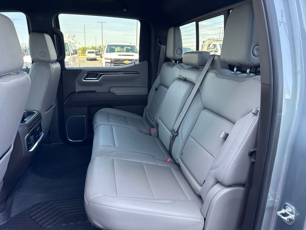 Used 2023 Chevrolet Silverado 1500 LTZ AWD/4WD image 44