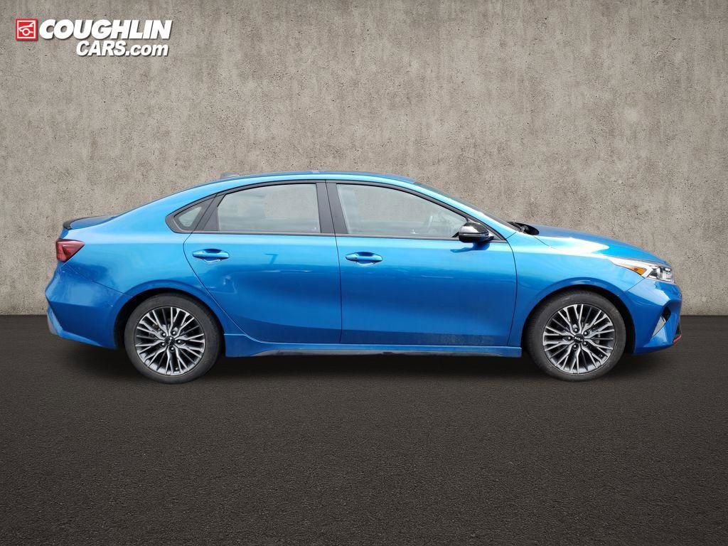 Used 2023 Kia Forte GT-Line w/ GT-Line Premium Package image 9