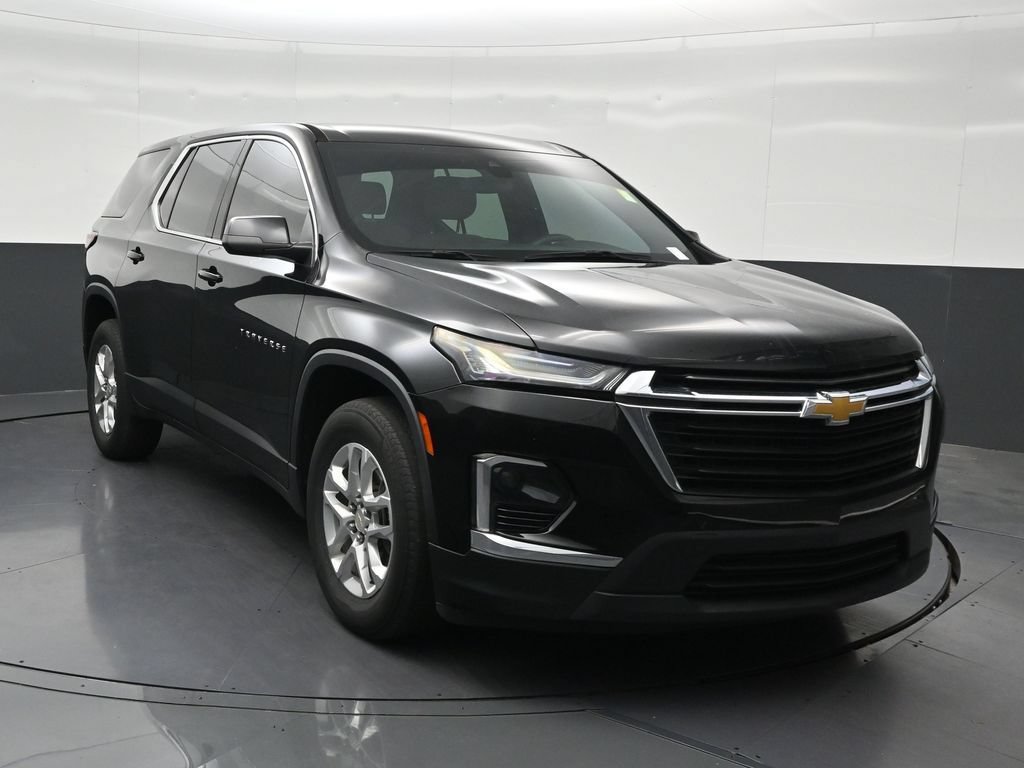 Used 2023 Chevrolet Traverse LS FWD image 8