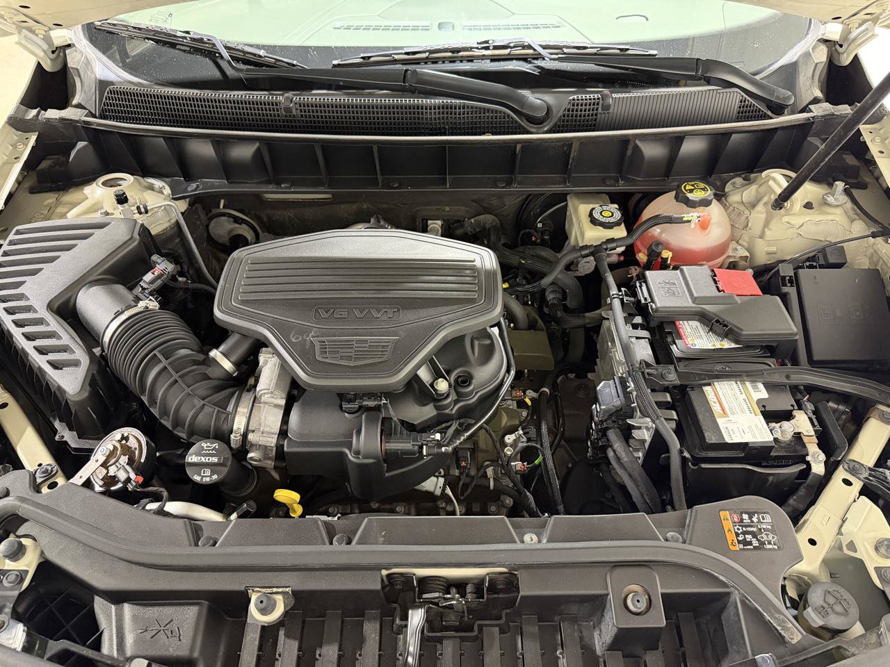Used 2017 Cadillac XT5 Premium Luxury AWD/4WD image 19