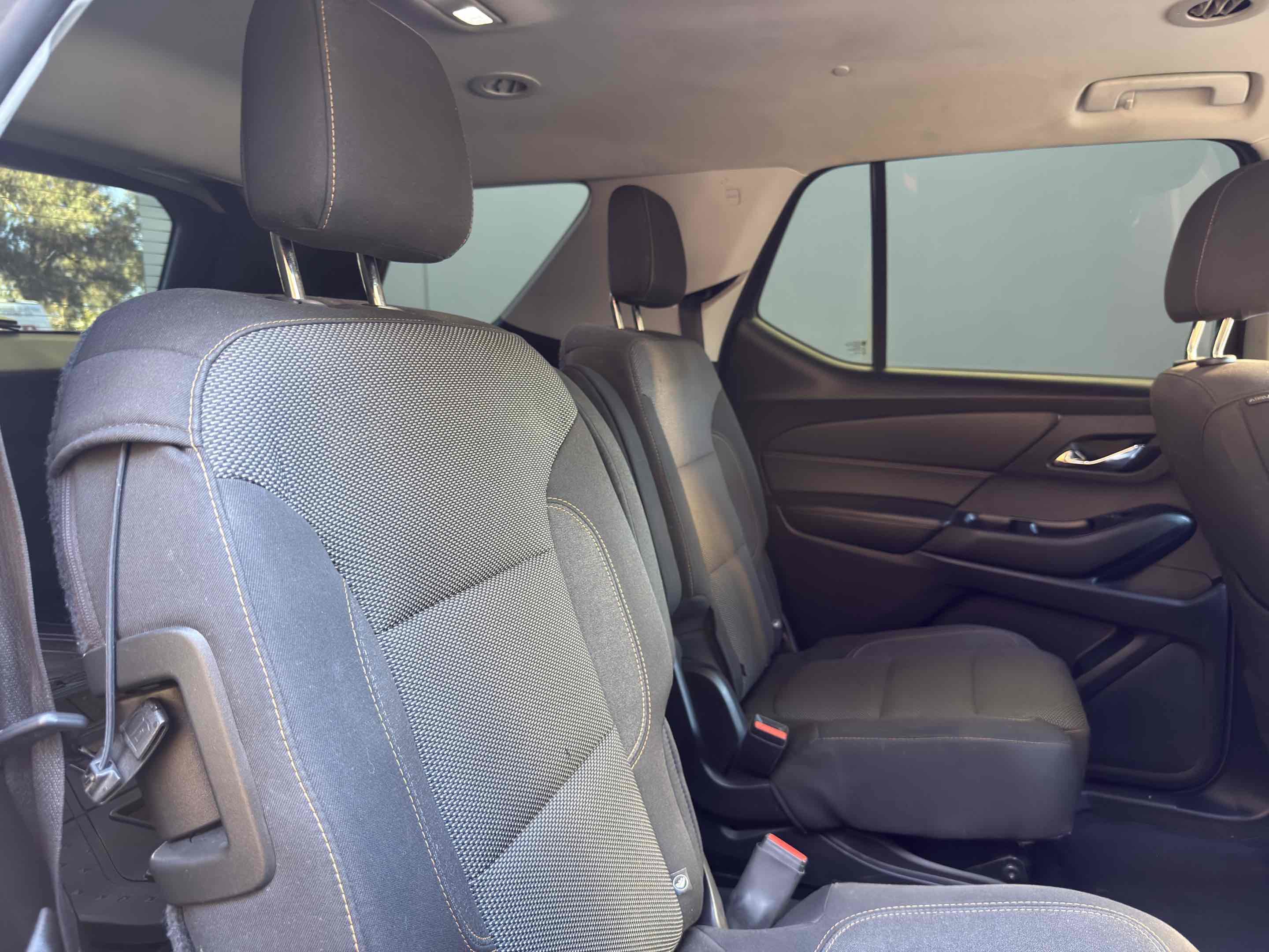 Used 2018 Chevrolet Traverse LT w/ LPO, Black Accent Package image 59