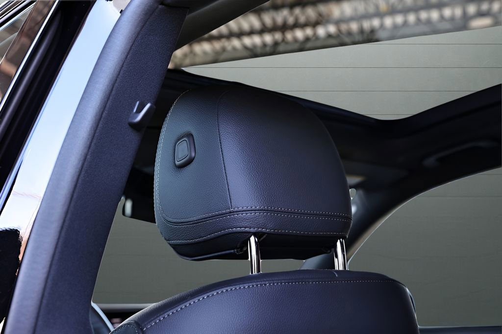 Used 2025 Mercedes-Benz GLS 450 4MATIC image 57