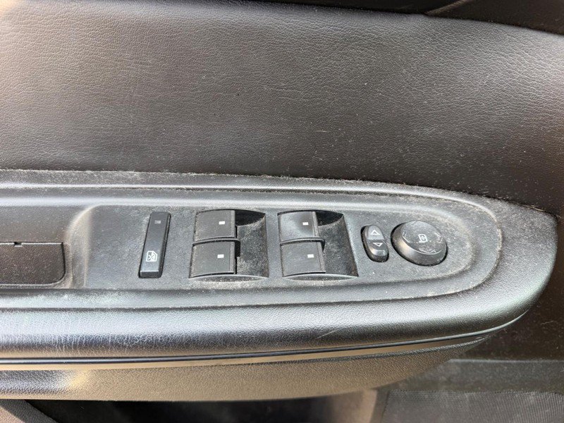 Used 2016 Chevrolet Traverse LT AWD/4WD image 19