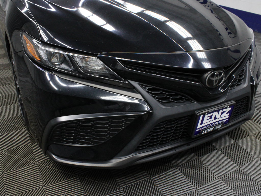 Used 2022 Toyota Camry SE FWD image 40