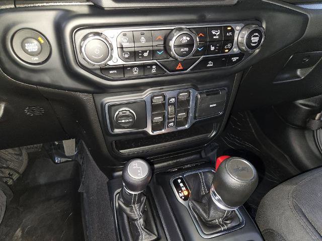 Used 2023 Jeep Wrangler Unlimited Sahara w/ LED Lighting Group AWD/4WD image 20