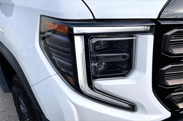 Used 2024 GMC Sierra 1500 AT4X image 31