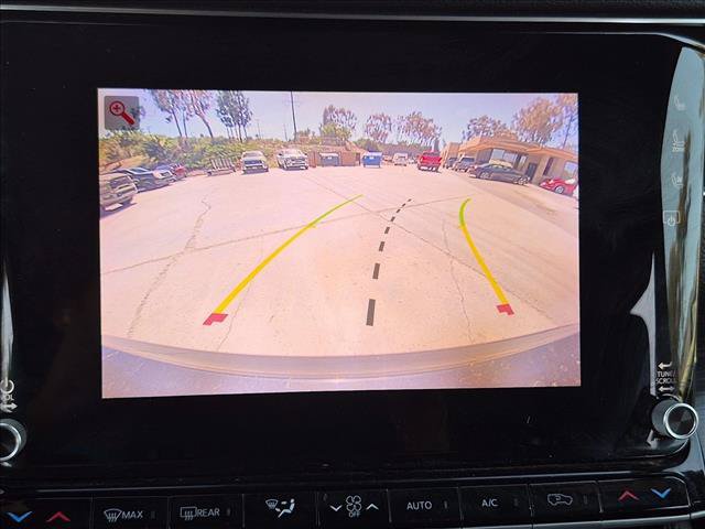 Used 2024 Jeep Wagoneer L Series II w/ Flexible Seating Group AWD/4WD image 12