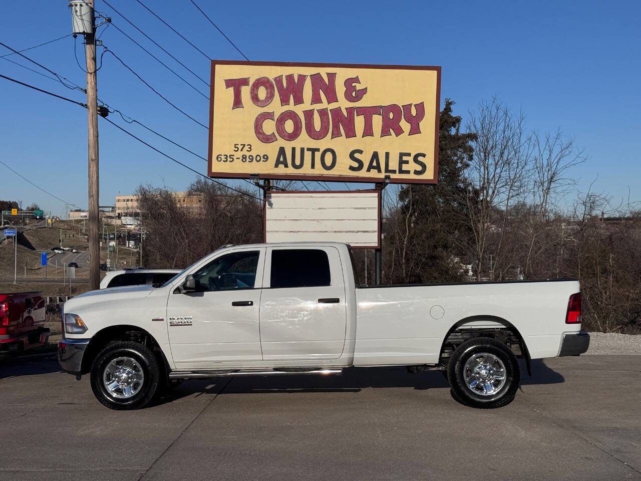 Used 2016 RAM 2500 Tradesman w/ Chrome Appearance Group image 5