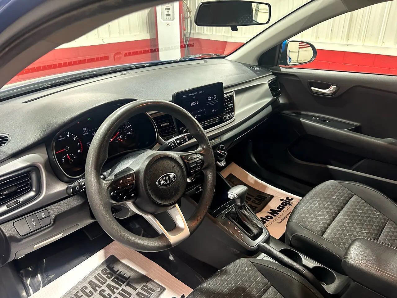 Used 2021 Kia Rio S image 2