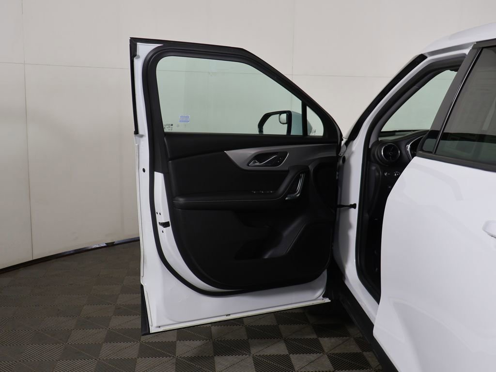 Used 2023 Chevrolet Blazer LT image 15