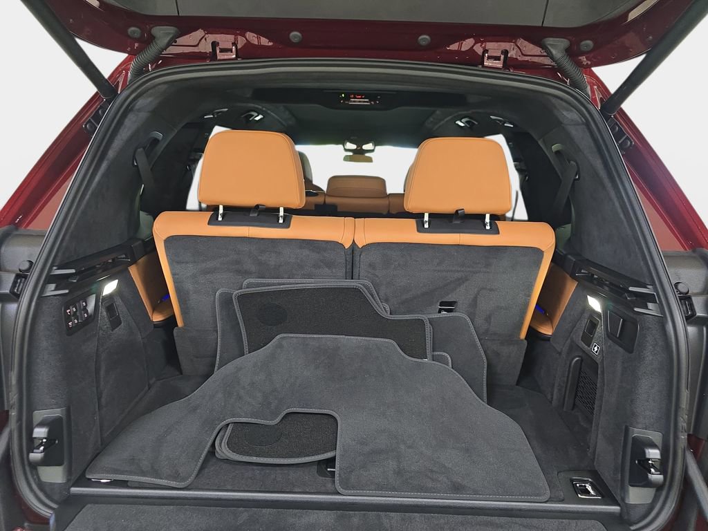 Used 2026 BMW X7 xDrive40i w/ Premium Package image 30
