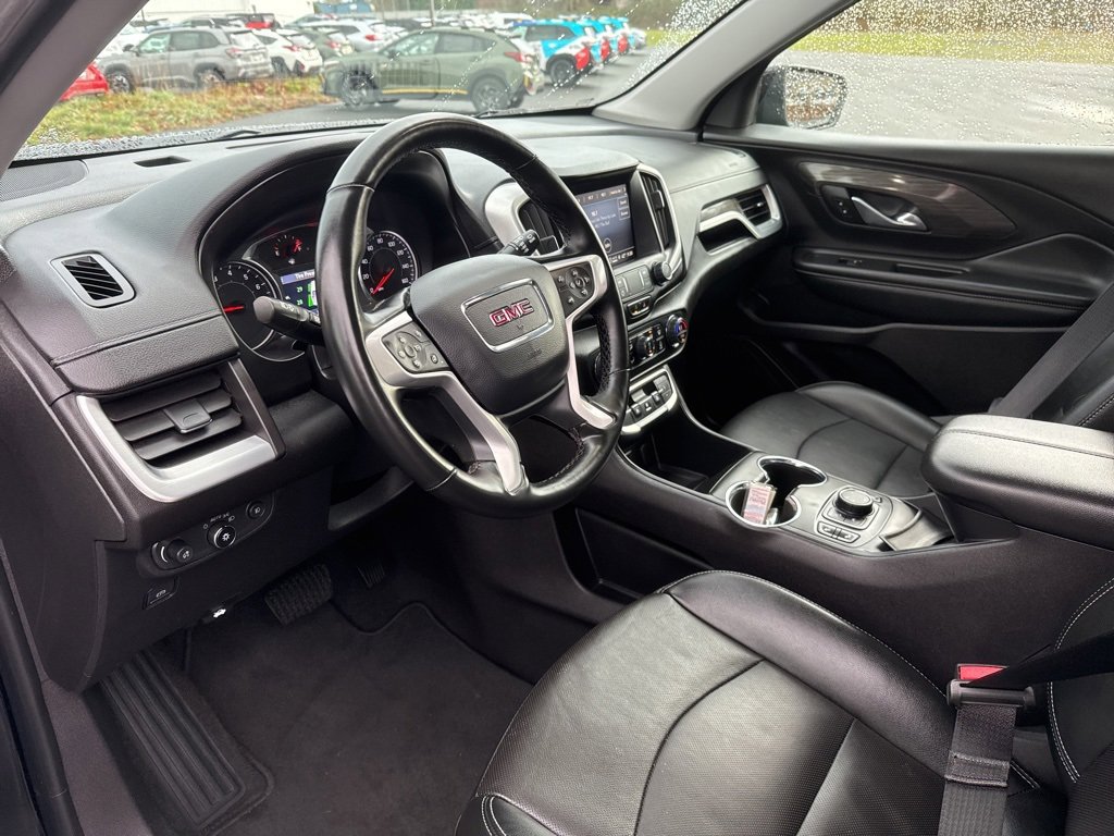 Used 2024 GMC Terrain SLT image 14
