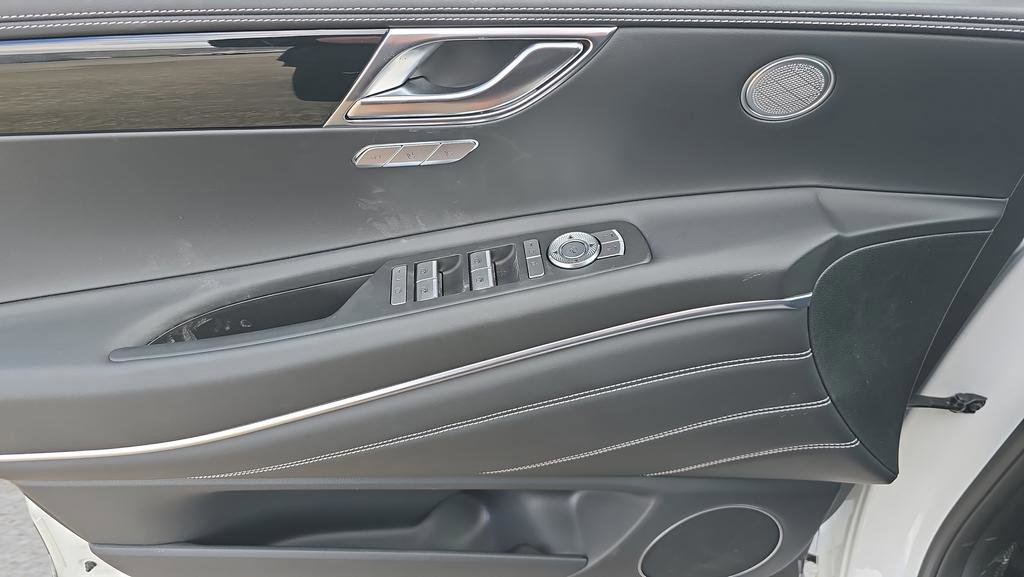 New 2026 Genesis GV80 2.5T image 16