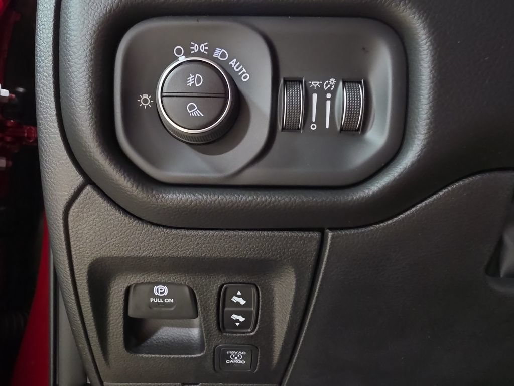 New 2027 RAM 1500 Laramie w/ Night Edition AWD/4WD image 18