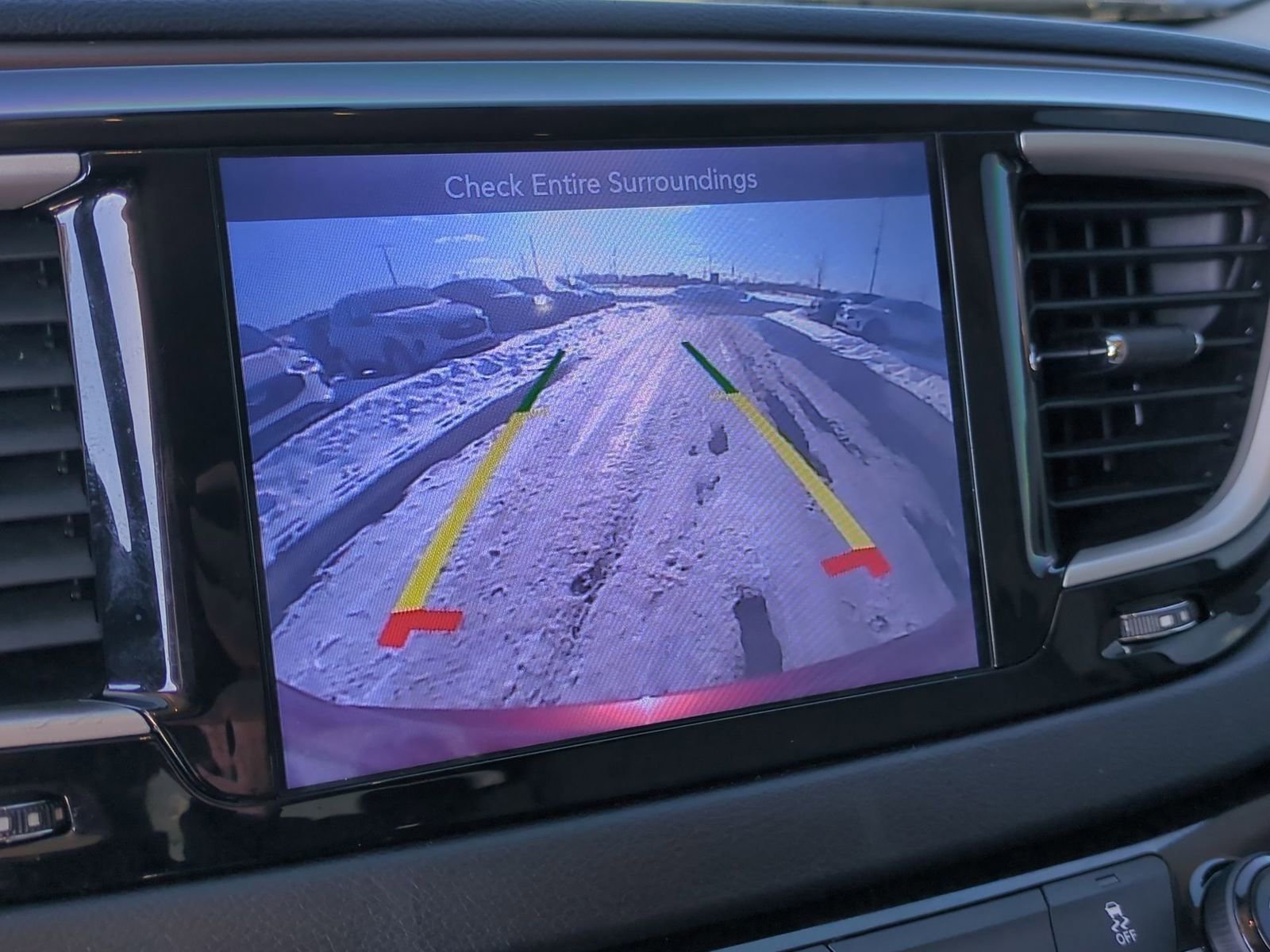 Used 2017 Chrysler Pacifica Touring-L image 31