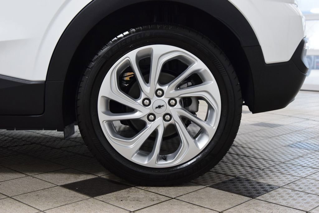 New 2027 Chevrolet Bolt LT FWD image 23