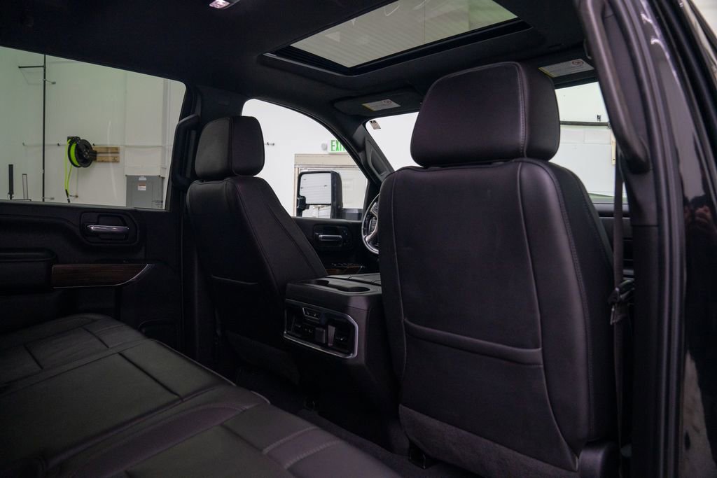 Used 2023 Chevrolet Silverado 2500 High Country w/ Technology Package image 18