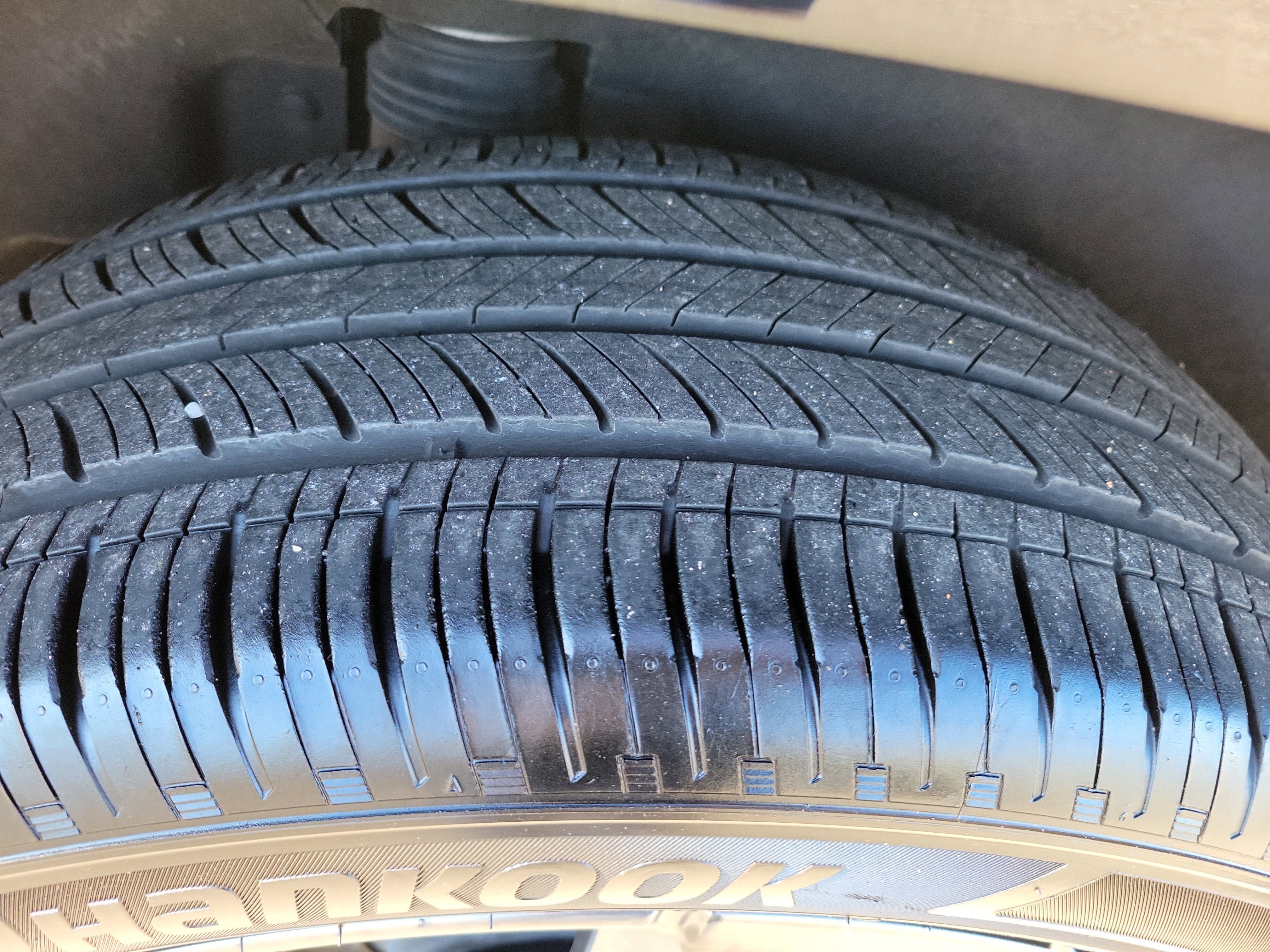 Used 2024 GMC Terrain Denali w/ Black Diamond Edition image 31