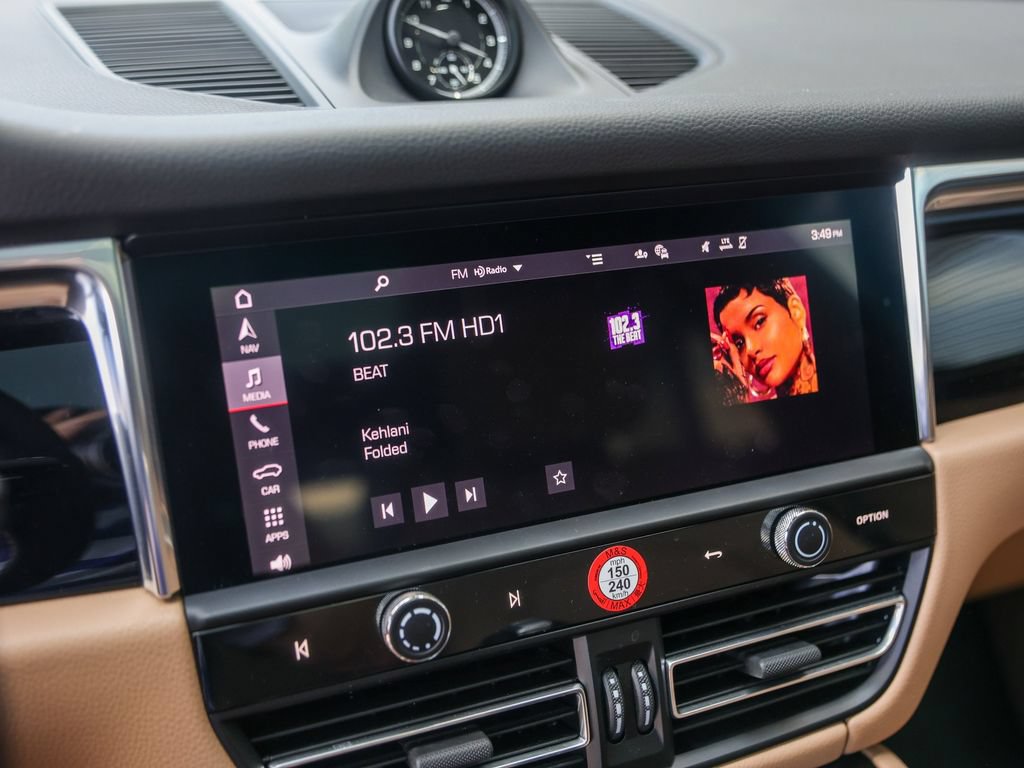 Certified 2026 Porsche Macan AWD/4WD image 20
