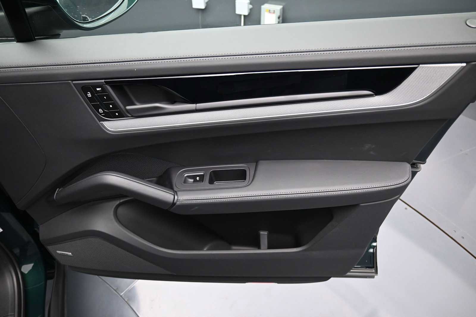 New 2026 Porsche Cayenne S AWD/4WD image 21
