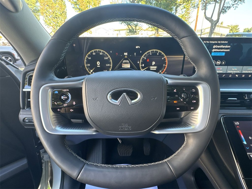 Used 2025 INFINITI QX80 Luxe image 11