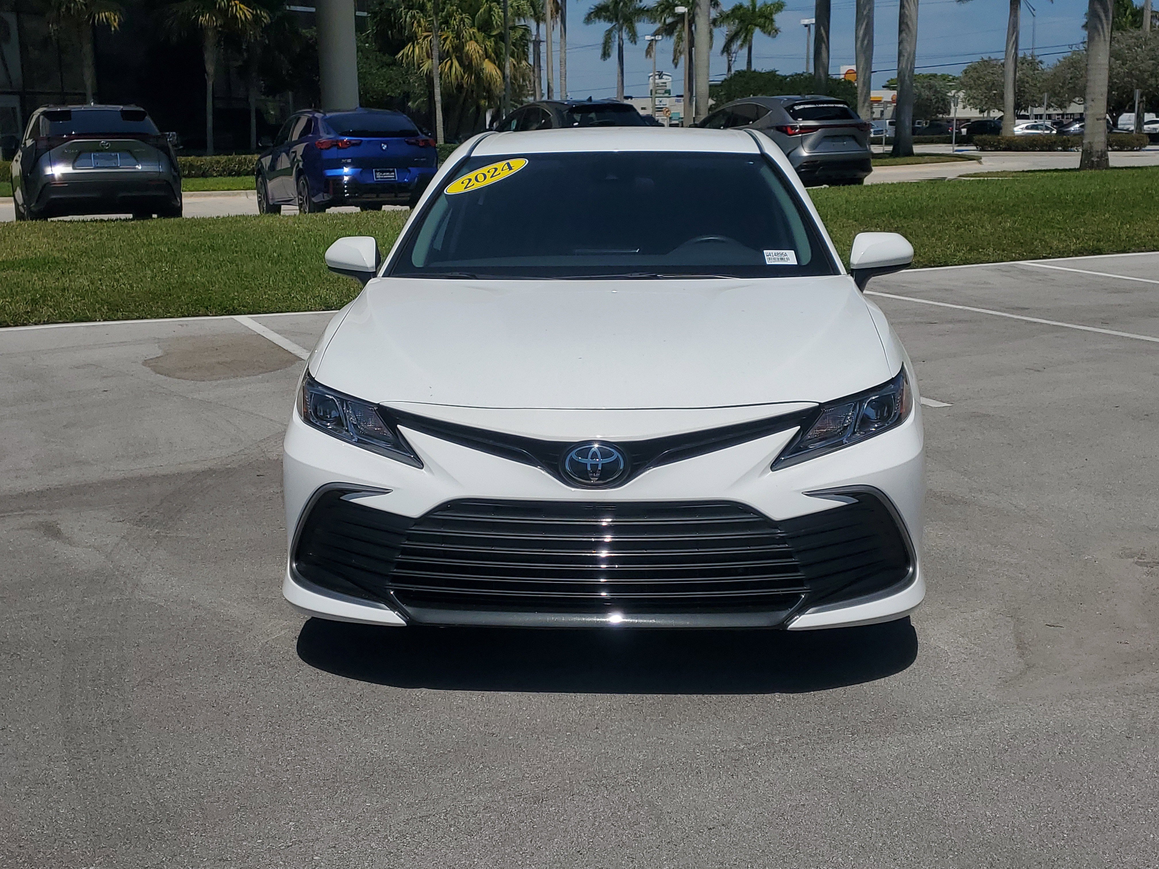 Used 2024 Toyota Camry LE FWD image 8