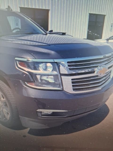 Used 2018 Chevrolet Suburban Premier AWD/4WD image 3