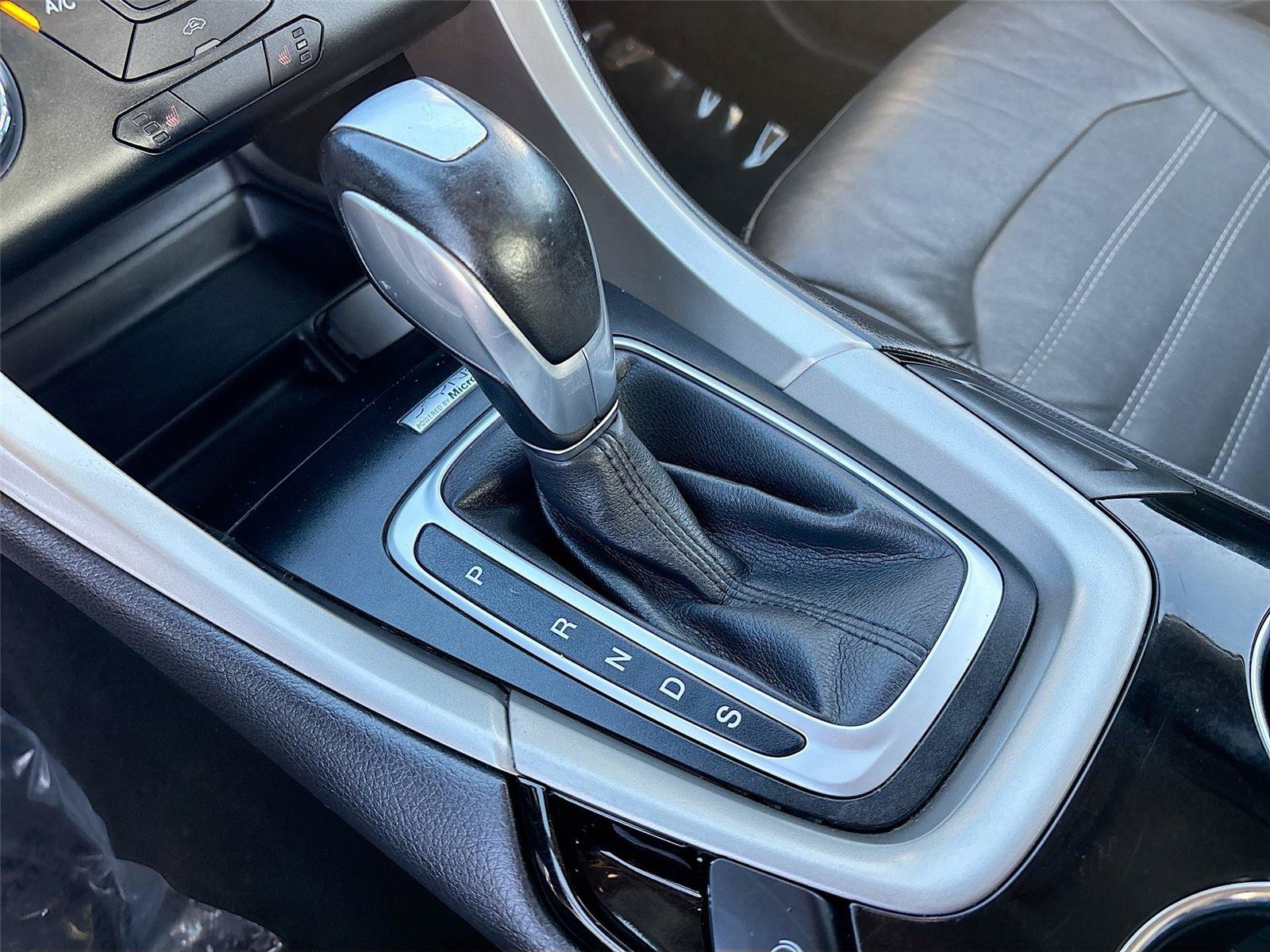 Used 2014 Ford Fusion SE w/ Equipment Group 202A FWD image 15
