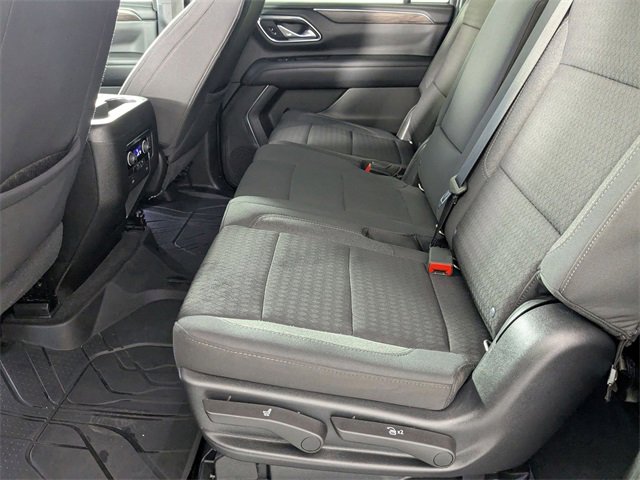 Used 2021 Chevrolet Suburban LS image 26