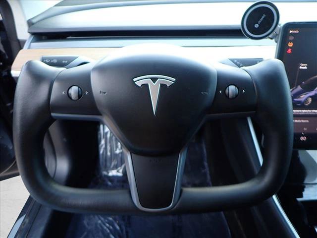 Used 2018 Tesla Model 3 Long Range image 11