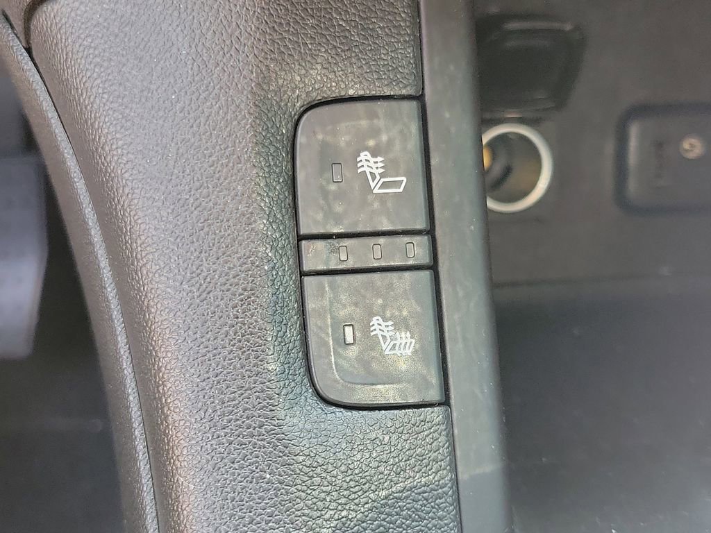 Used 2018 GMC Acadia SLE w/ Driver Alert Package I AWD/4WD image 31