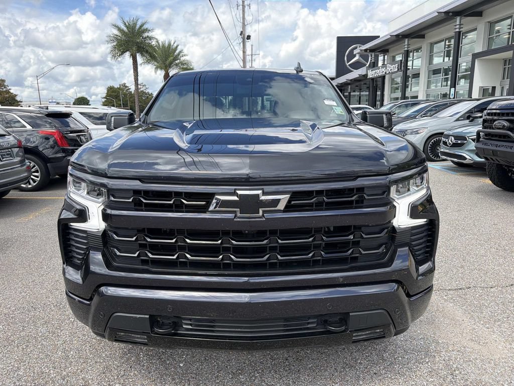 Used 2024 Chevrolet Silverado 1500 RST w/ Convenience Package II AWD/4WD image 2