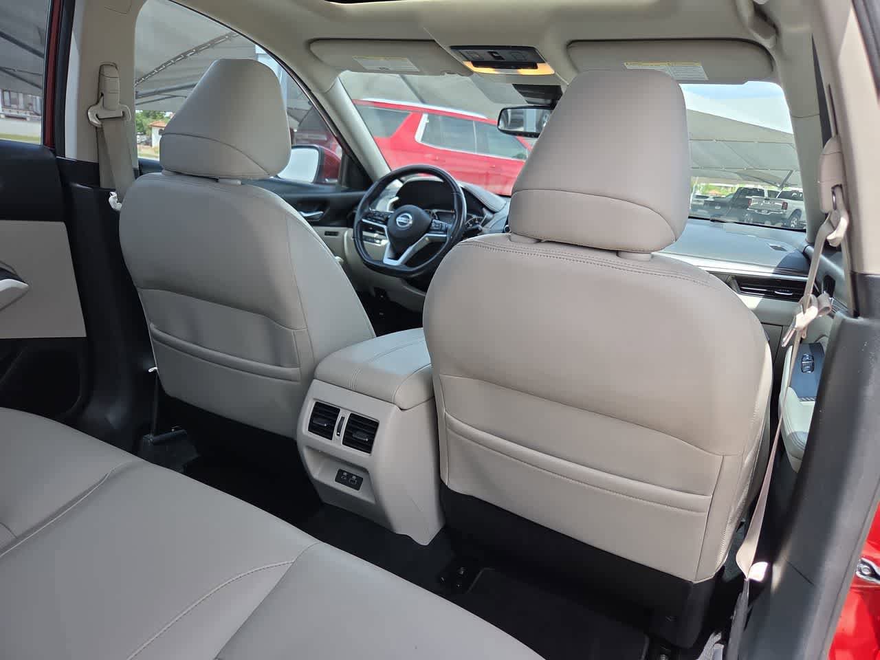 Used 2019 Nissan Altima 2.5 Platinum FWD image 16