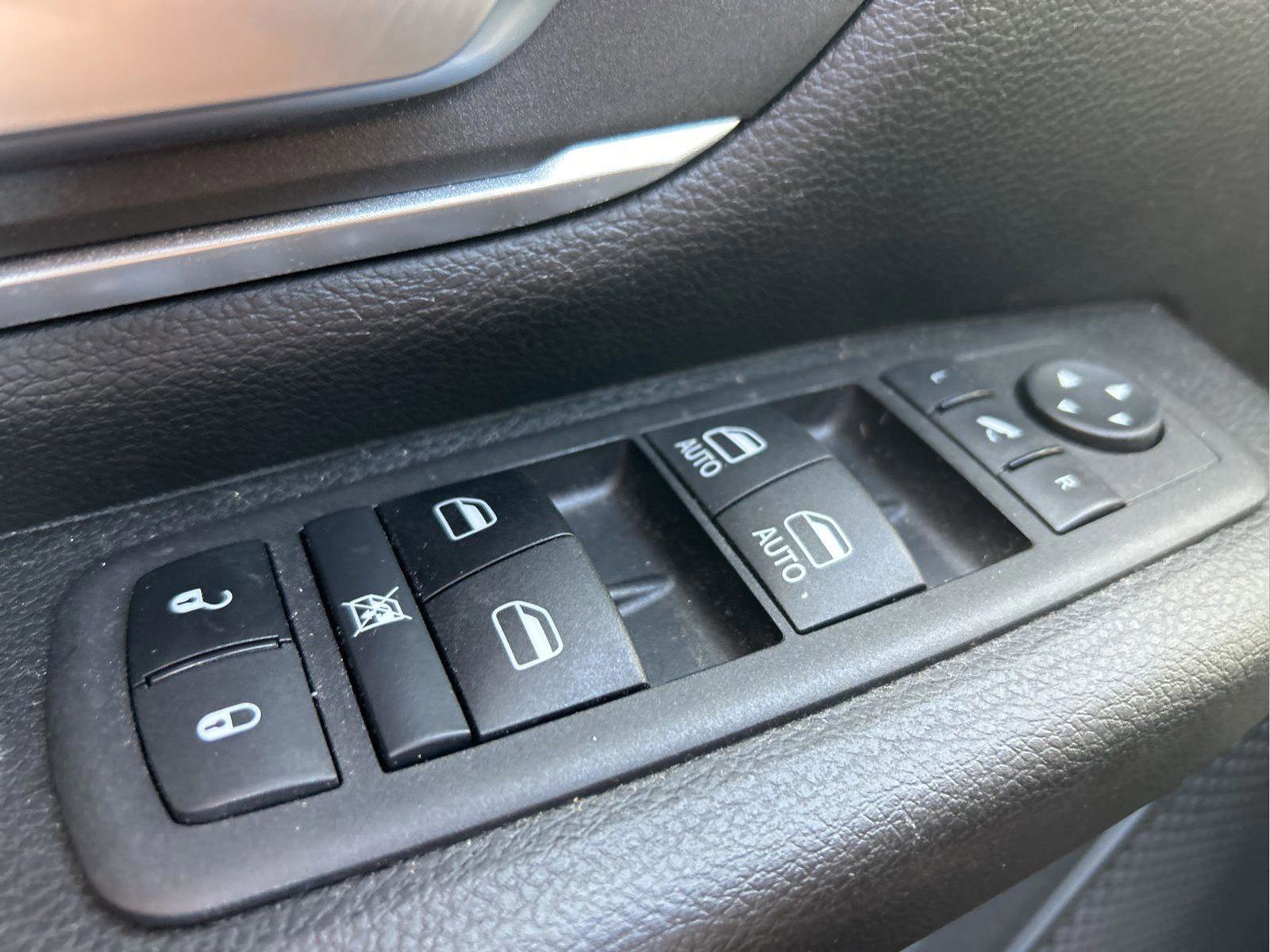 Certified 2023 RAM 1500 Big Horn image 24