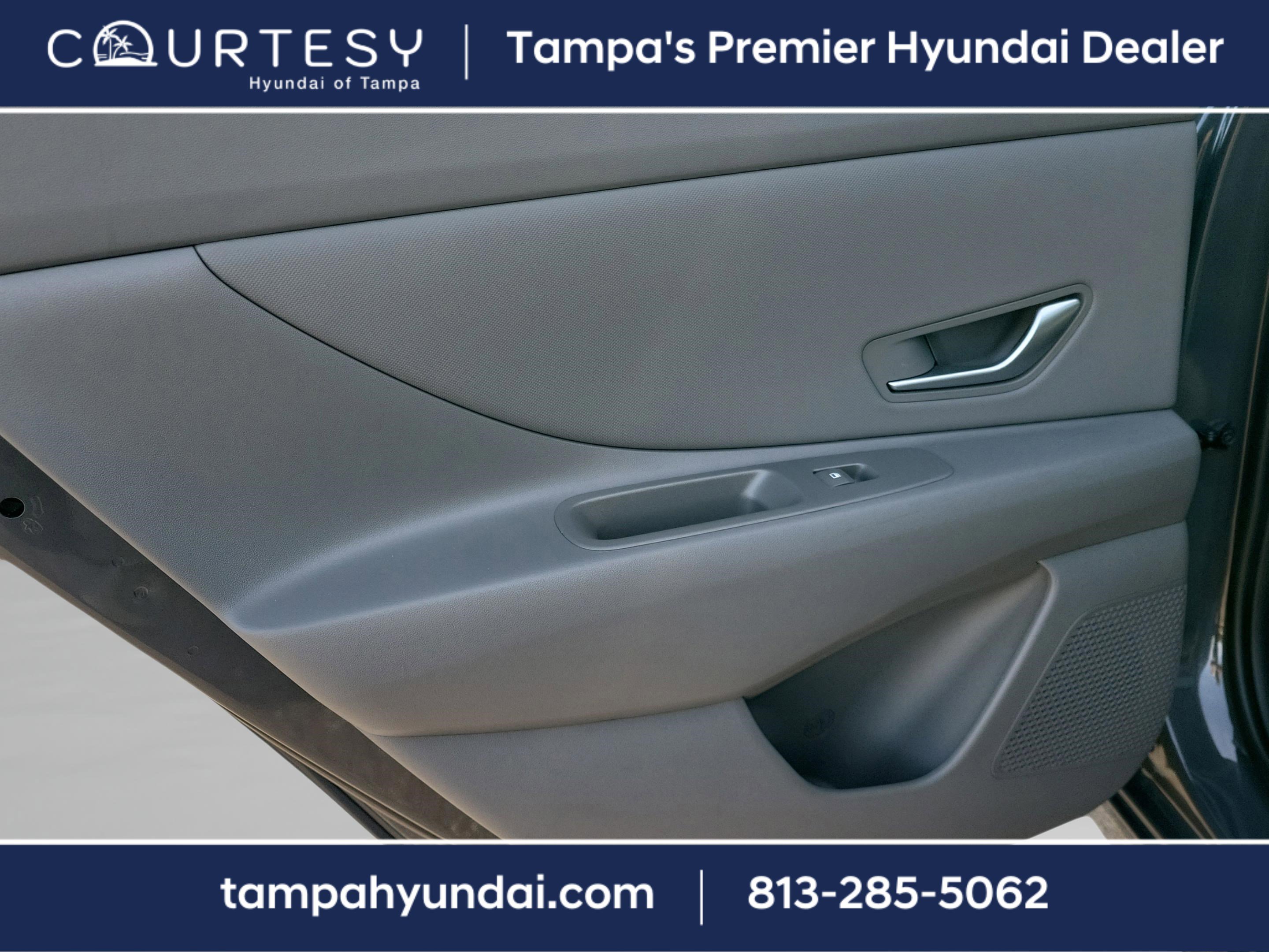 Certified 2025 Hyundai Elantra Sport image 8