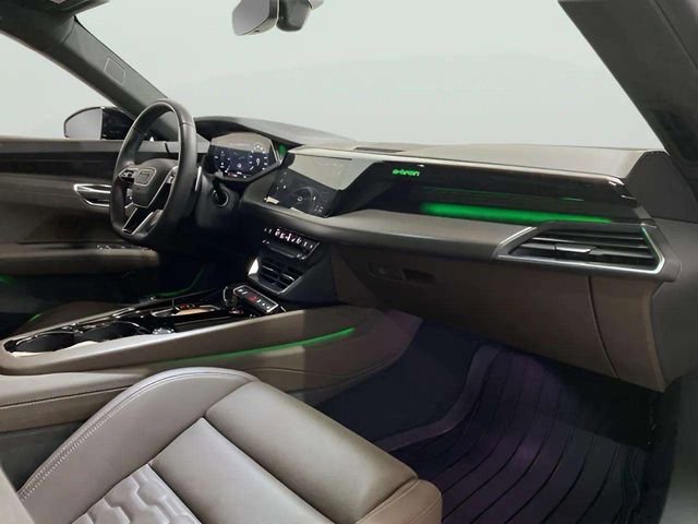 Used 2023 Audi RS e-tron GT w/ Carbon Performance Package image 21