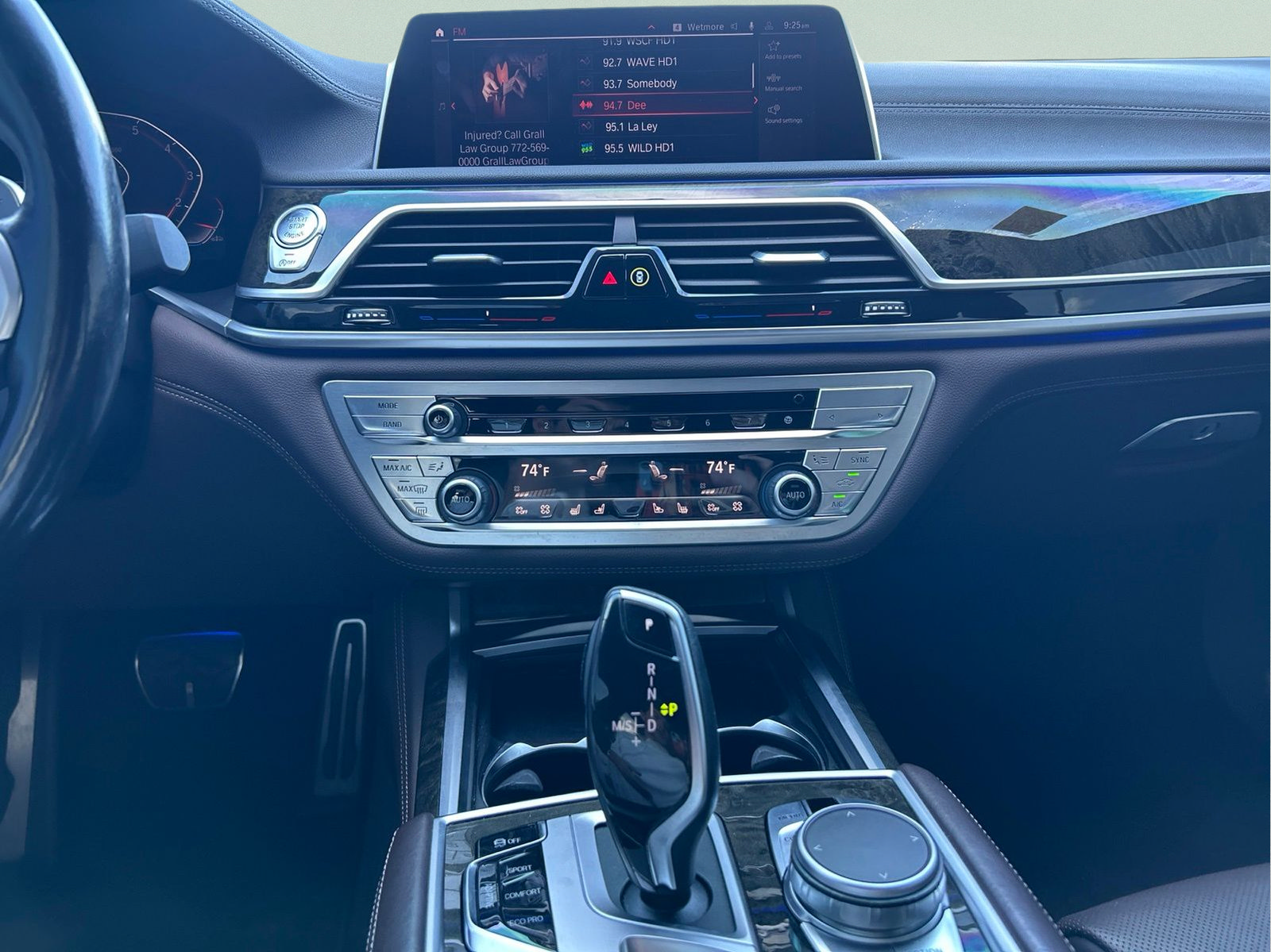Used 2022 BMW 750i xDrive w/ Autobahn Package AWD/4WD image 16