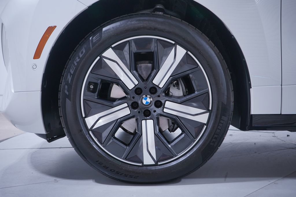 Used 2026 BMW iX xDrive60 w/ Premium Package image 2